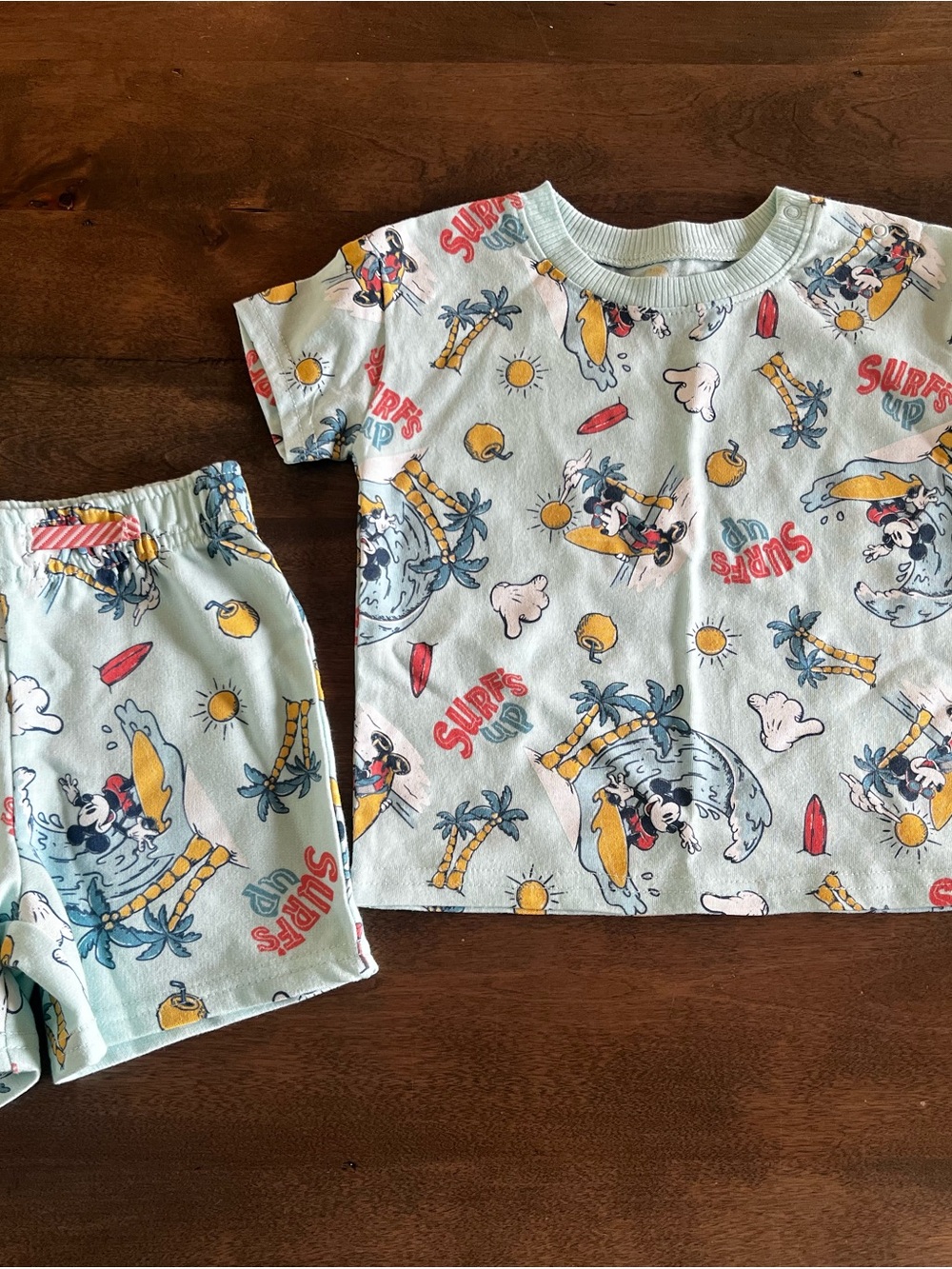 Disney Baby Mickey Mouse Surf’s Up 2-Piece Shirt Shorts Set 18M NWT